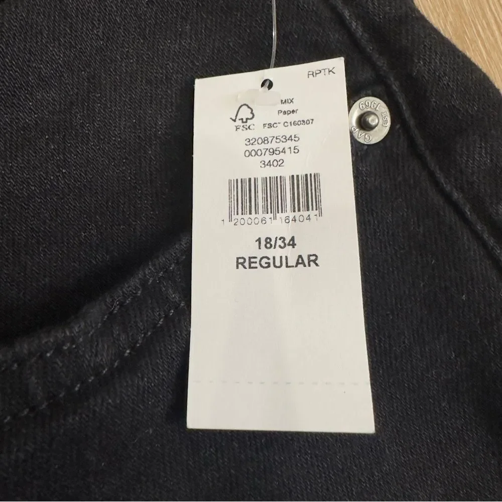 NWT Gap Maternity Size 34/18 True Waistband Full Panel Girlfriend Jeans Black